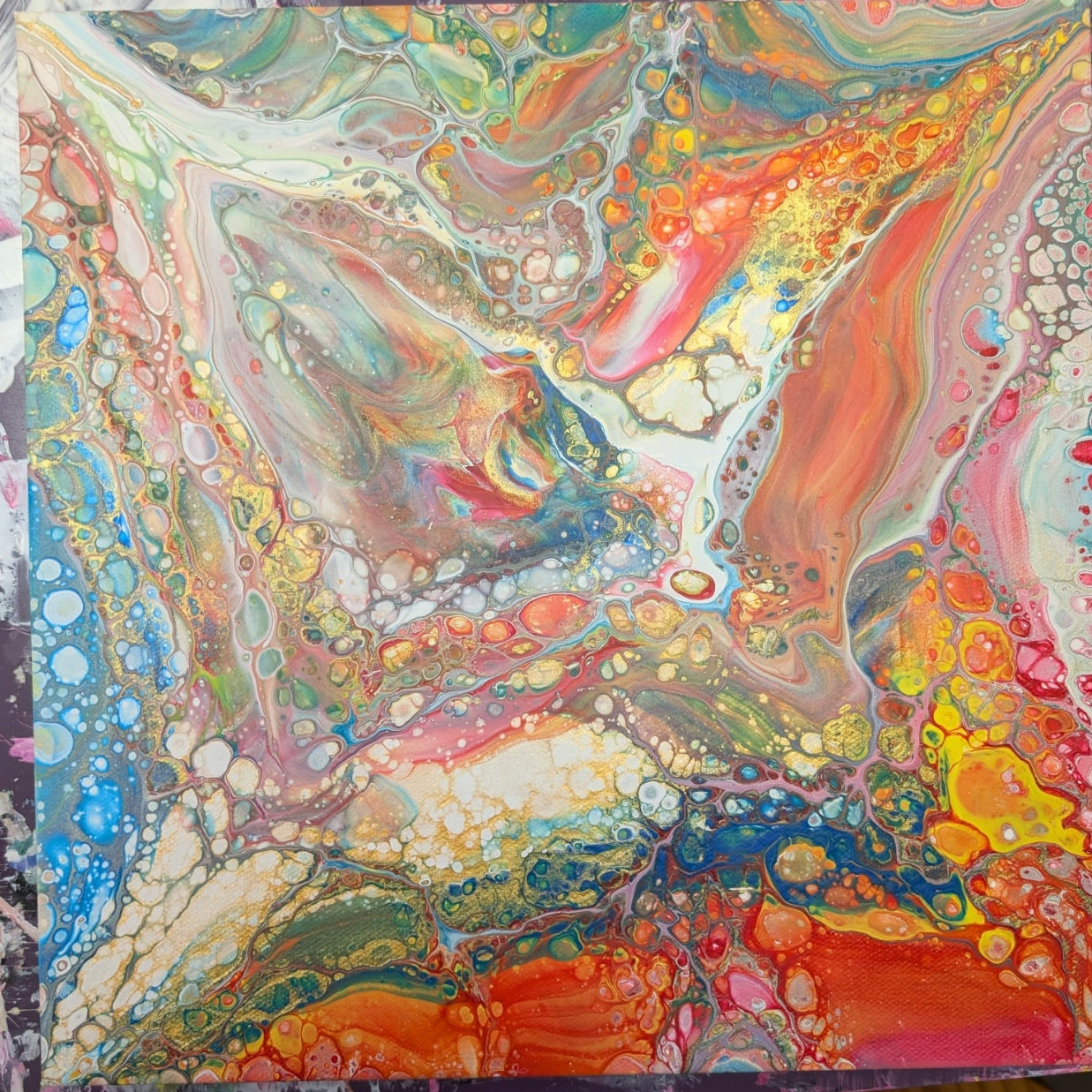 Open Cup Pour -- Waltz in Gold